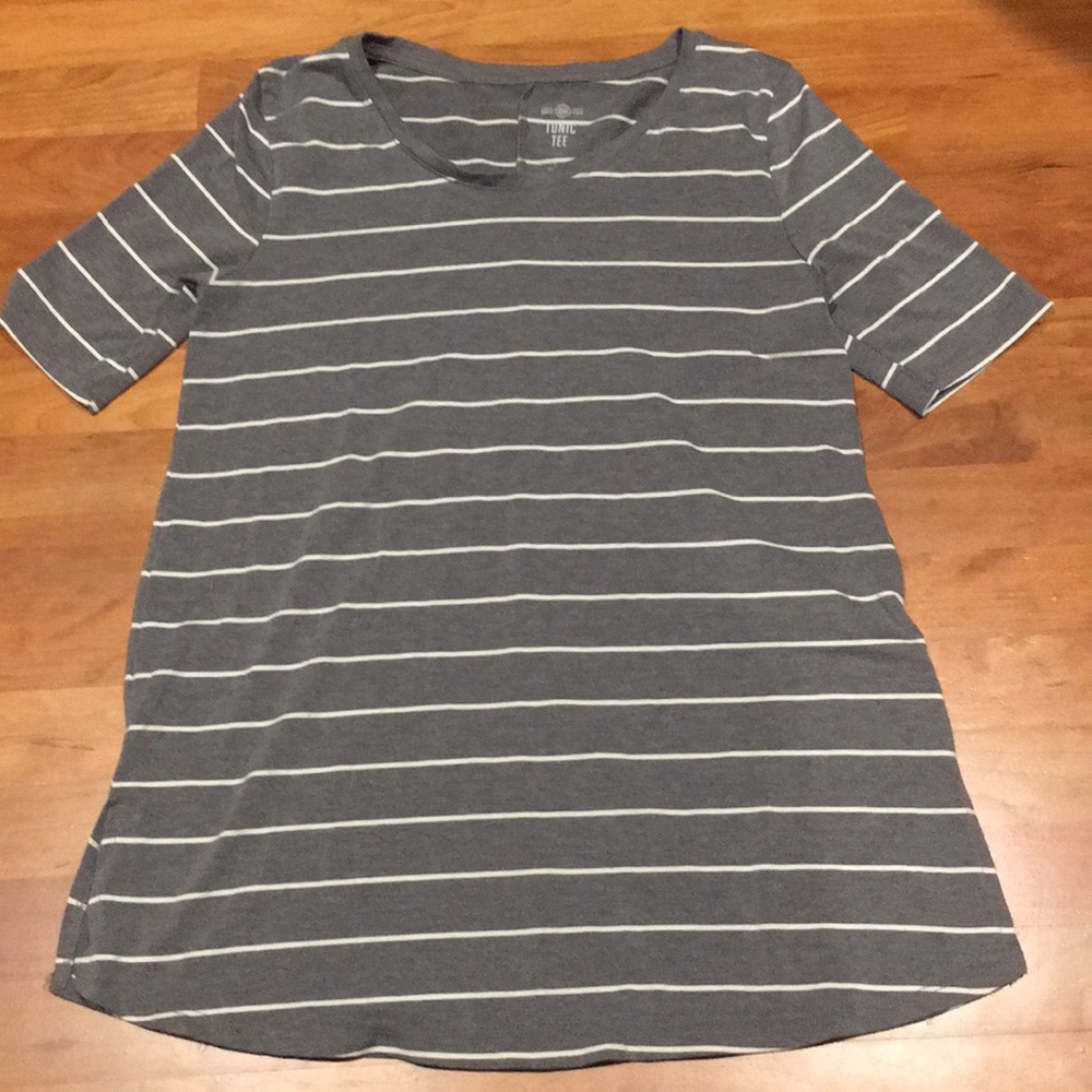 Grey and white shirt.